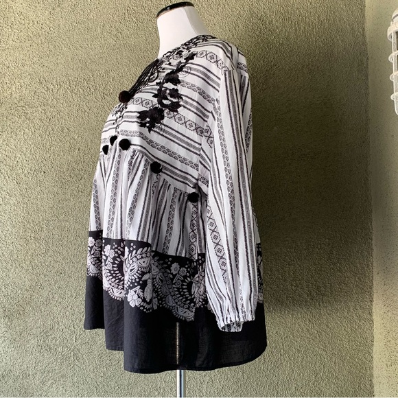 “Ethnic by Outfitters” Embroidered Peasant Blouse size L - Picture 8 of 11